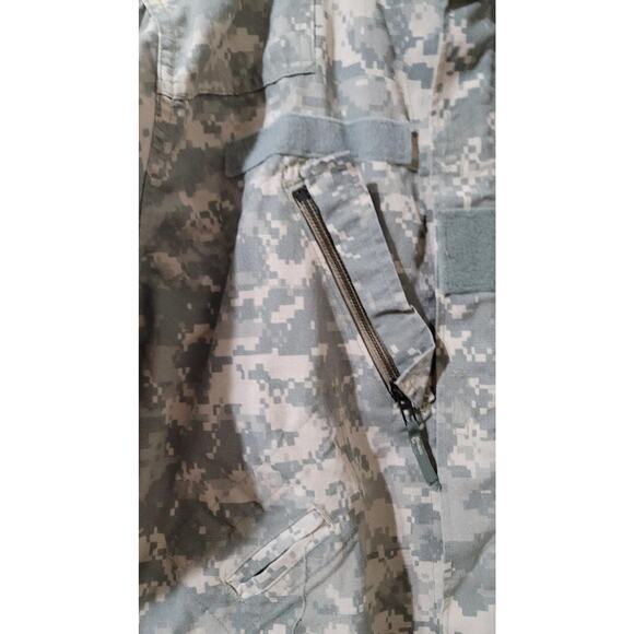 US Army ACU Digital Camo Jacket Medium Regular | Military Combat Coat #37e - Picture 2 of 7